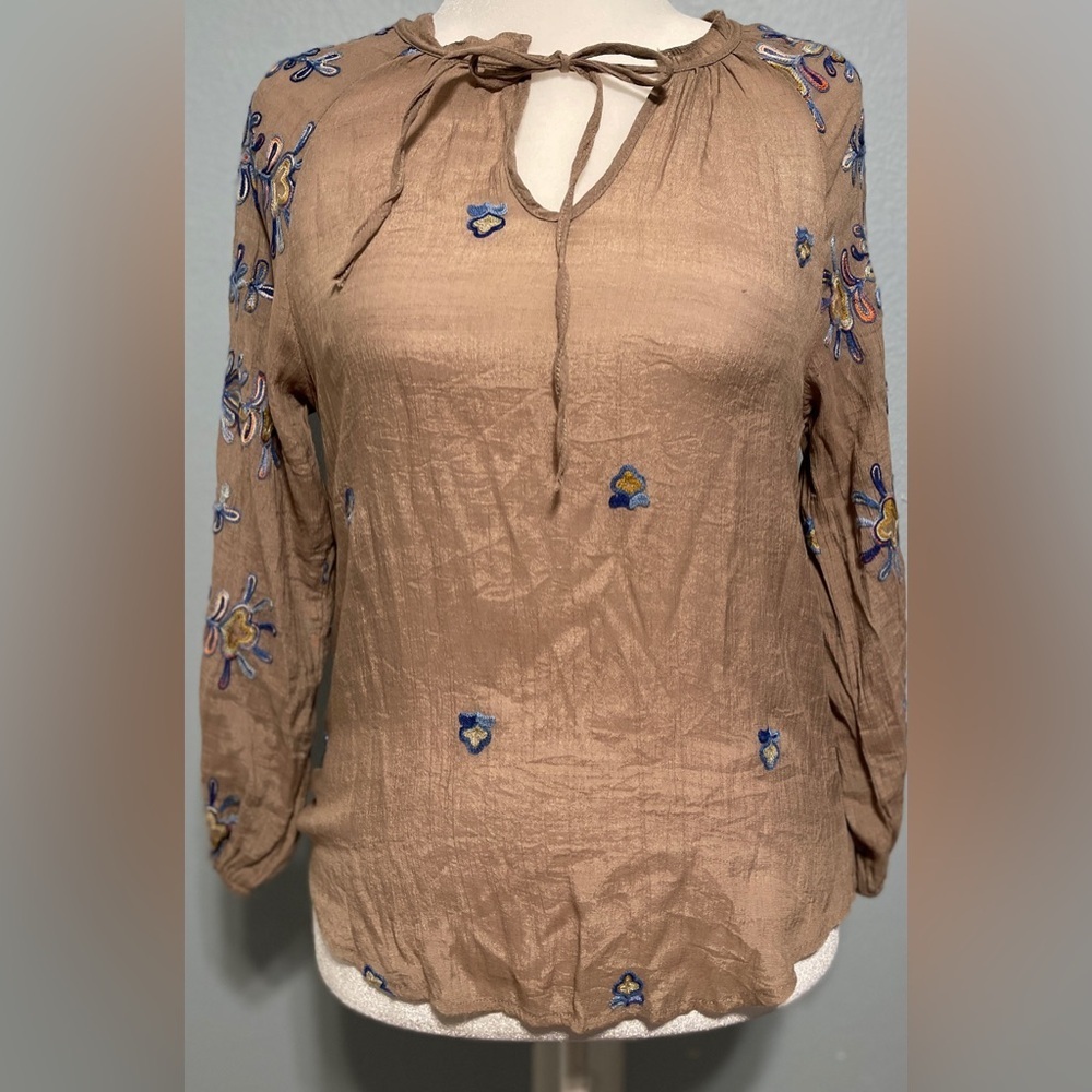 Anthropologie Fig & Flower Tan Blouse Floral Embroidered Boho Peasant Small
